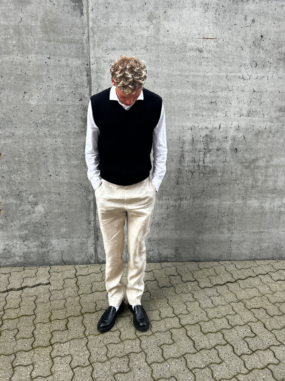 STRIKVEST - SORT