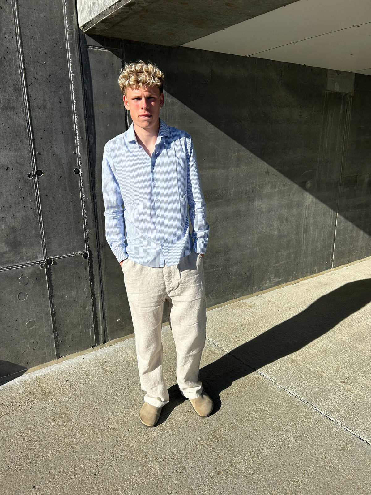 BAGGY SOMMER HØRBUKSER - BEIGE