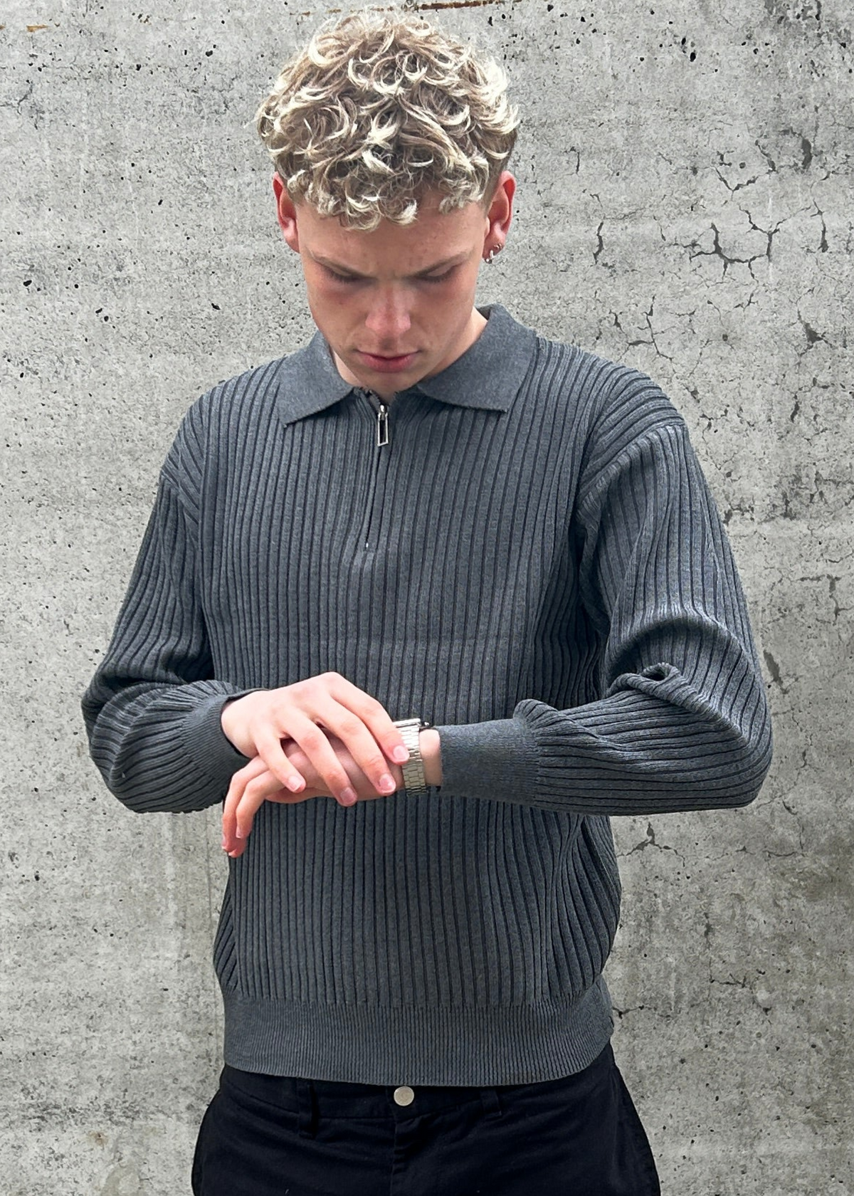 HALF ZIP - GRÅ