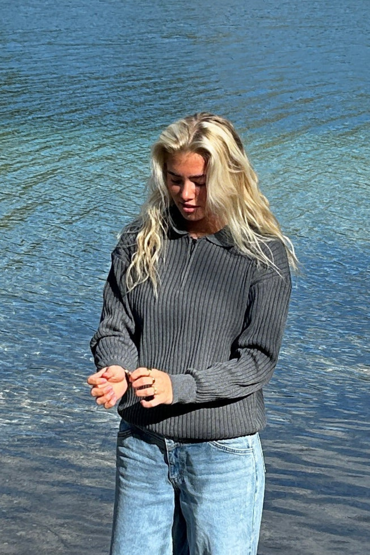 HALF ZIP - GRÅ